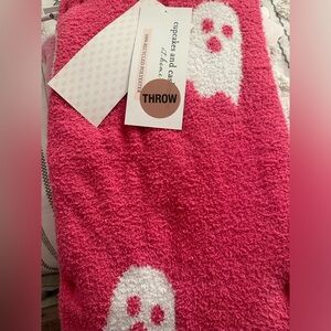 Cupcakes and Cashmere Throw Blanket